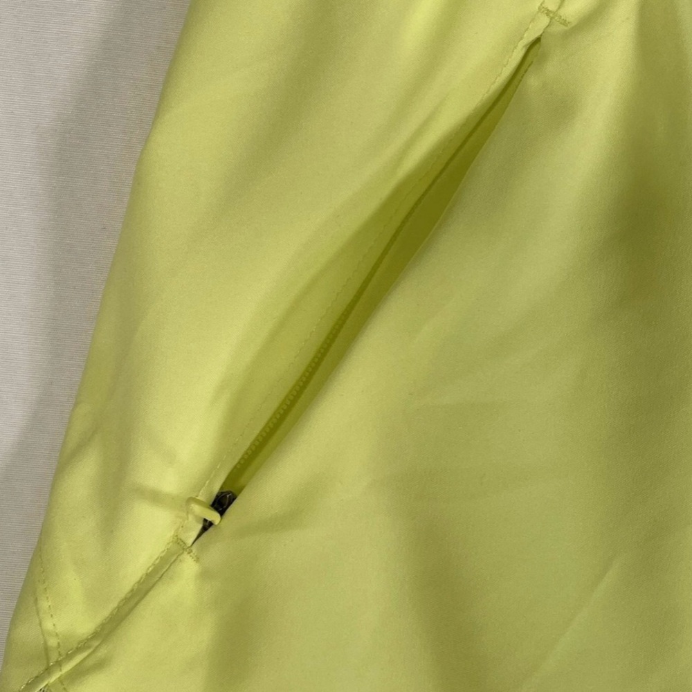 All In Motion Mid Rise Run Shorts Women with liner - Yellow XL - Picture 4 of 5